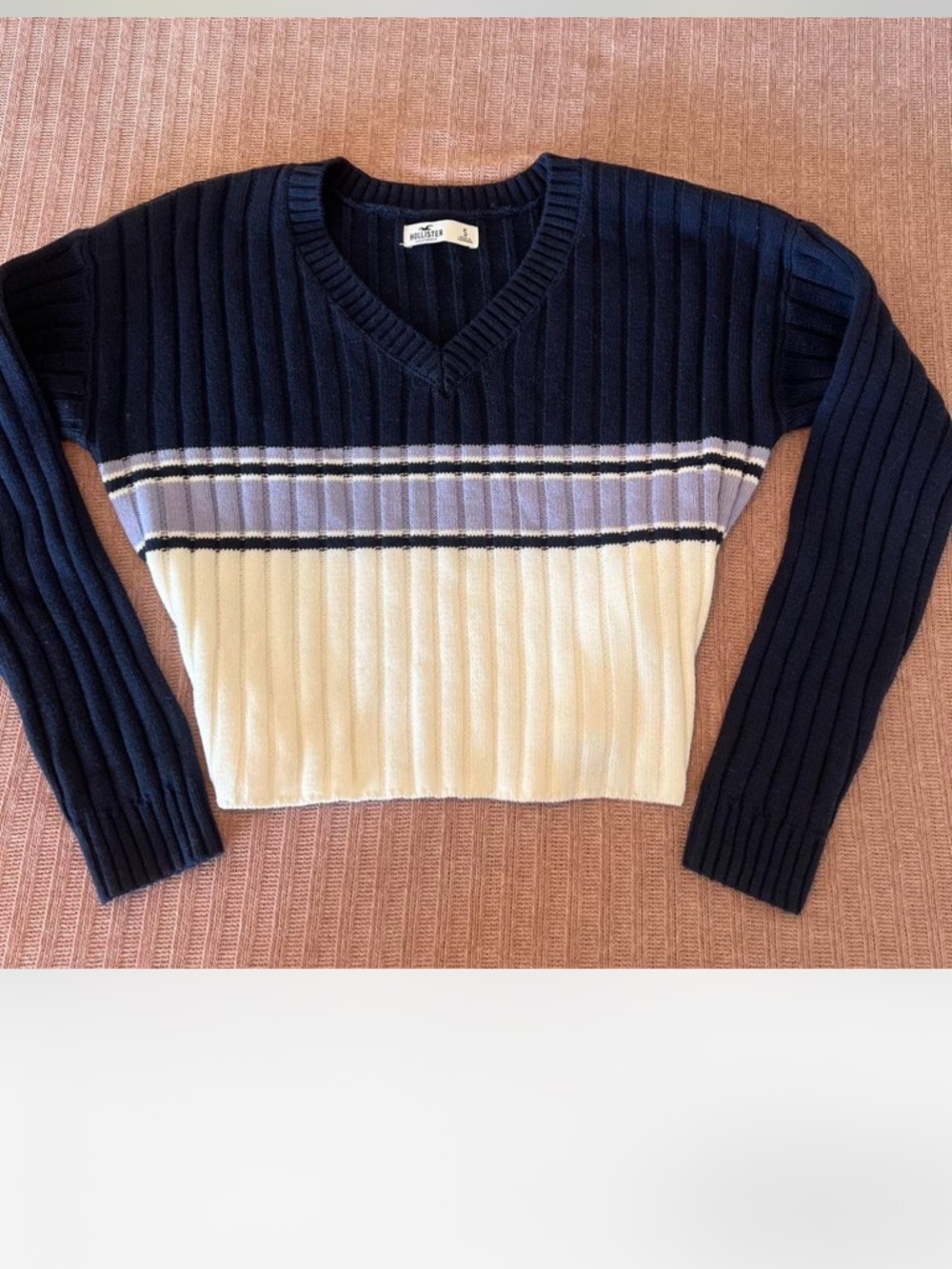 Hollister Navy, Lavender & Cream Ribbed V-Neck Sweater